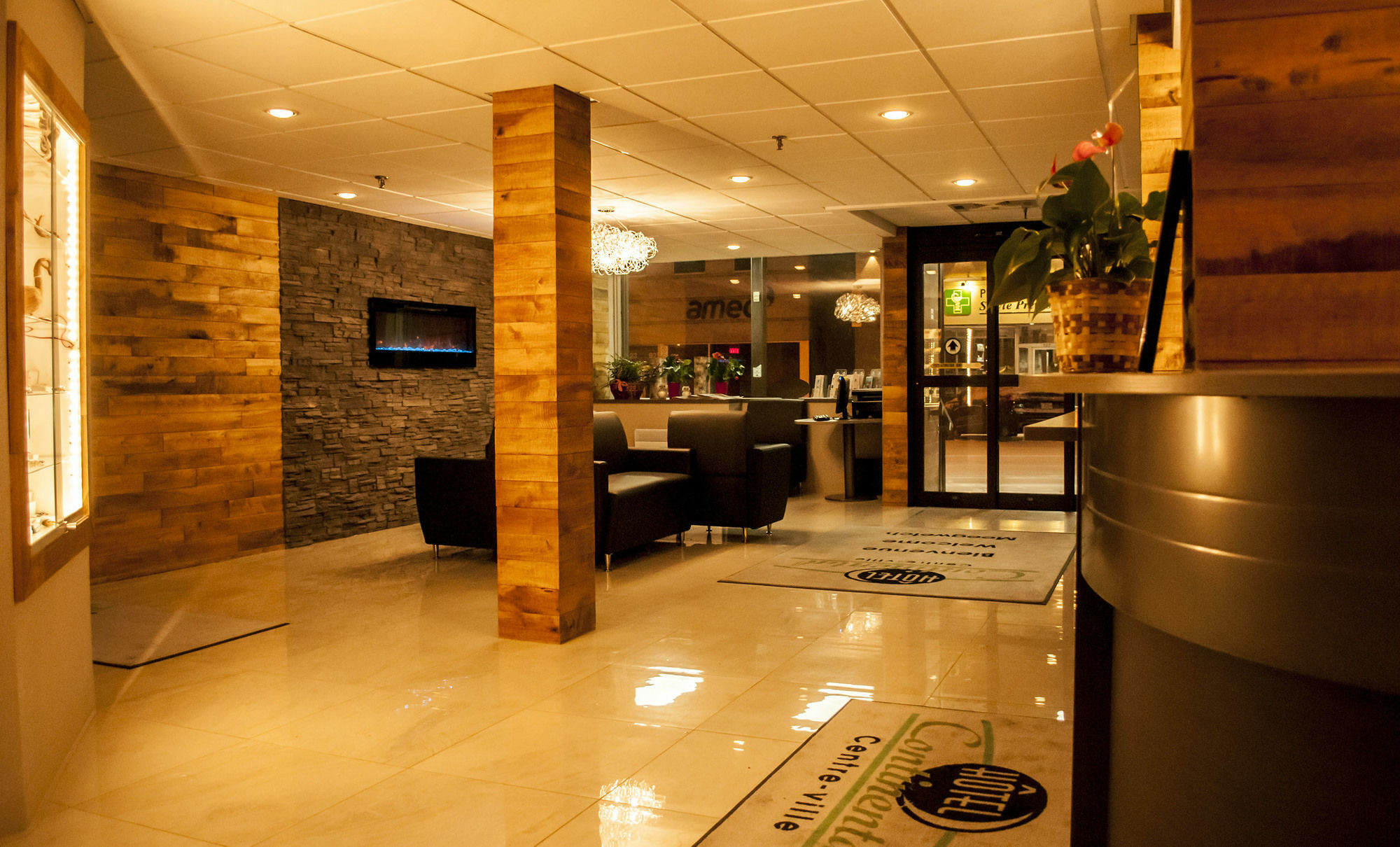 Hotel Continental Centre-Ville Val-d'Or Buitenkant foto